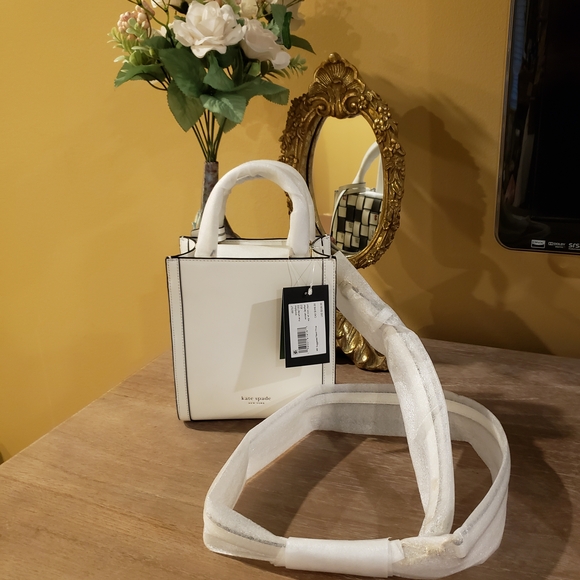 NWT! KATE SPADE MANHATTEN Crossword Puzzle Tote / Crossbody ( WORDPLAY ) - Picture 2 of 6